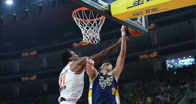 广东男篮两度惨败上海男篮 50分悬殊战绩引热议