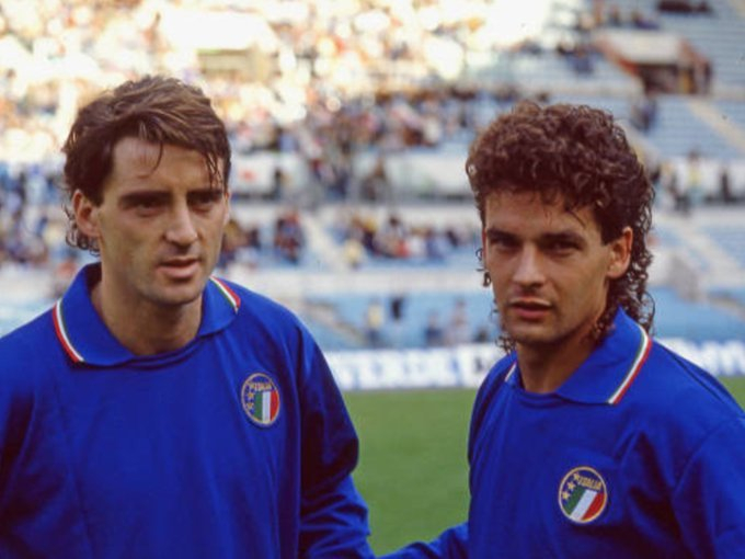 传奇与教头的跨越时空对话：巴乔曼奇尼老照片