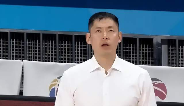 北控男篮错失季后赛资格 张庆鹏称凝聚力不足将