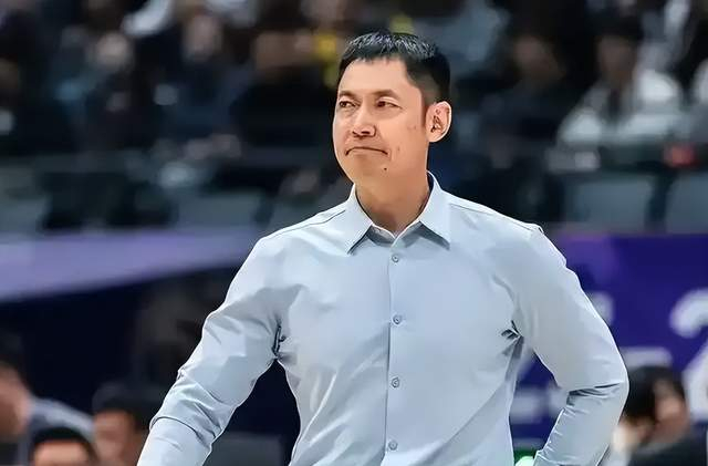 北控男篮错失季后赛资格 张庆鹏称凝聚力不足将